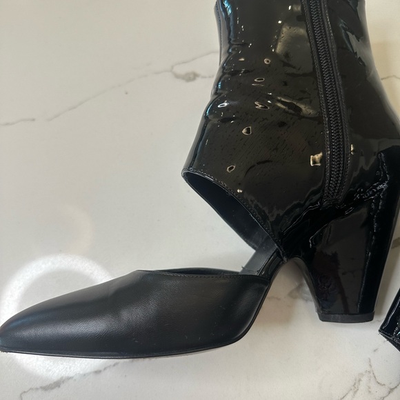 Chanel Black Patent Leather/Leather Cut Out Heels - Picture 7 of 12